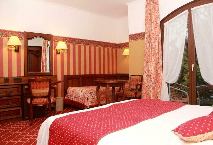 هتل Aux Meublés Du Manoir