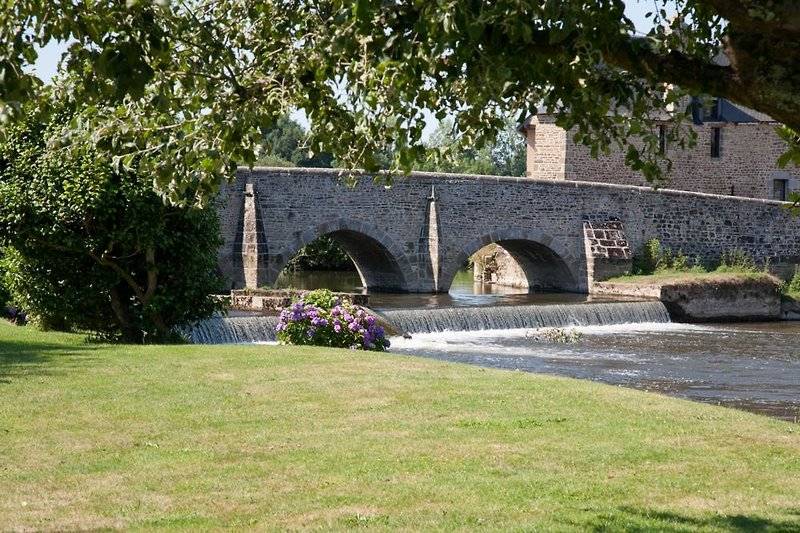 Отель Best Western Le Moulin De Ducey
