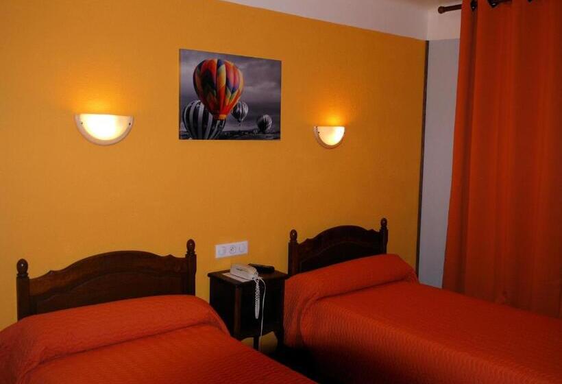 فندق Hôtel Le Castelet