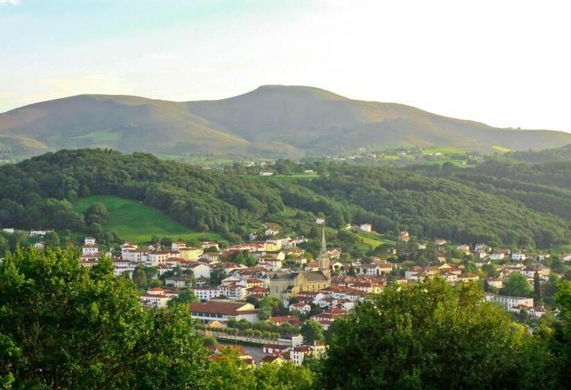 فندق Hôtel Les Tilleuls