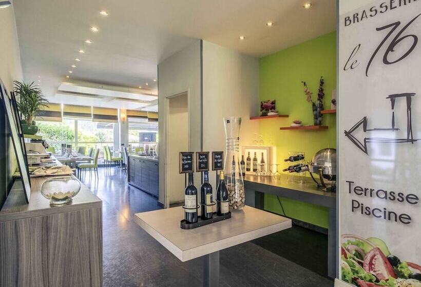 هتل Hôtel Mercure Annecy Sud