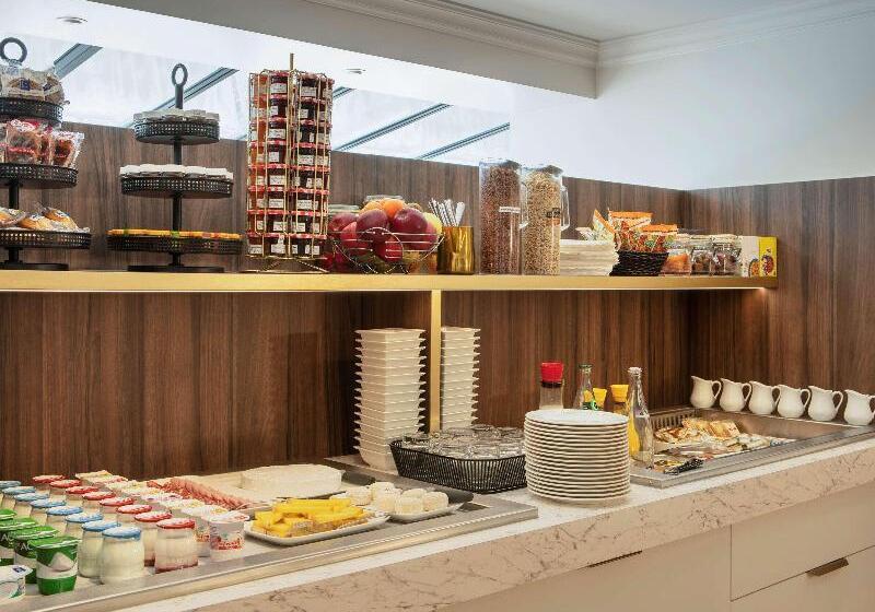 هتل Mercure Versailles Paris Ouest