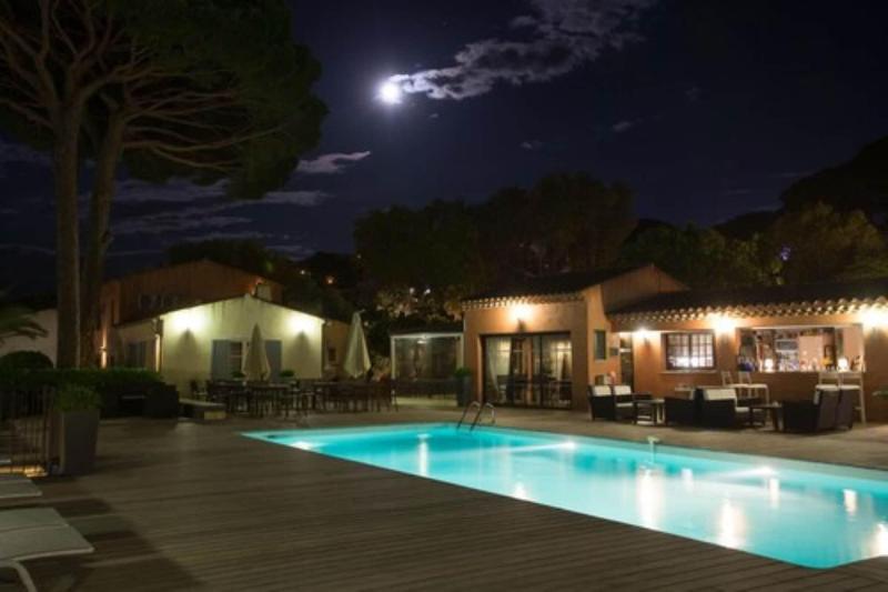ホテル Les Capucines Saint Tropez