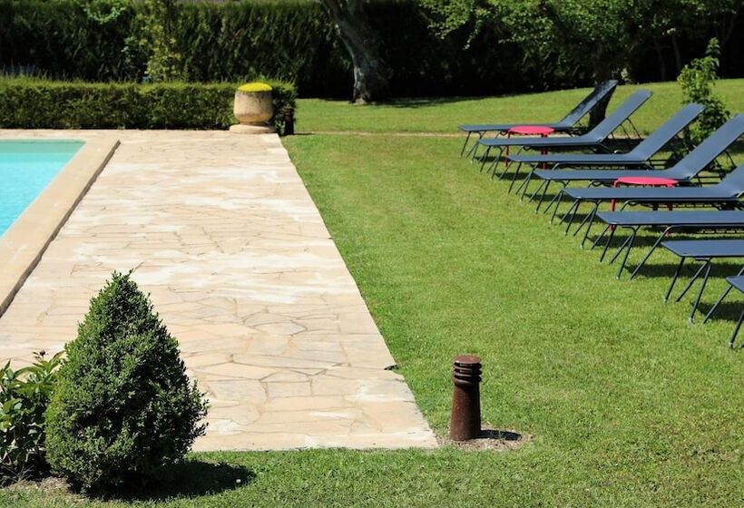 هتل Les Glycines   Hôtel & Spa   Teritoria