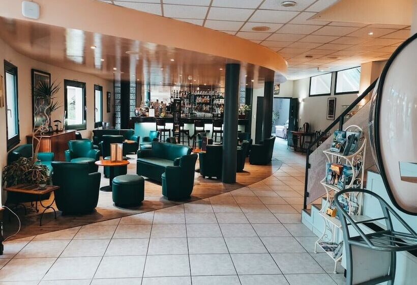 هتل Logis Le Vieux Logis