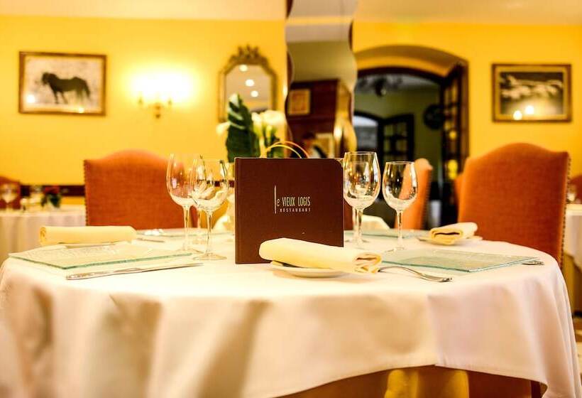 هتل Logis Le Vieux Logis