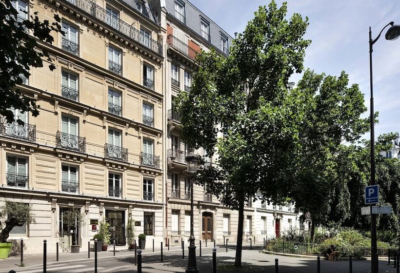 ホテル Maxim Quartier Latin