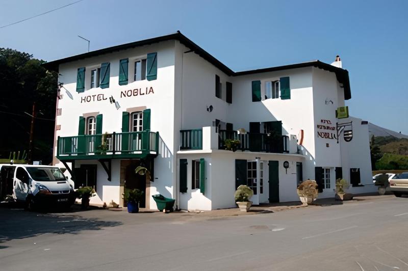 Отель Restaurant Noblia