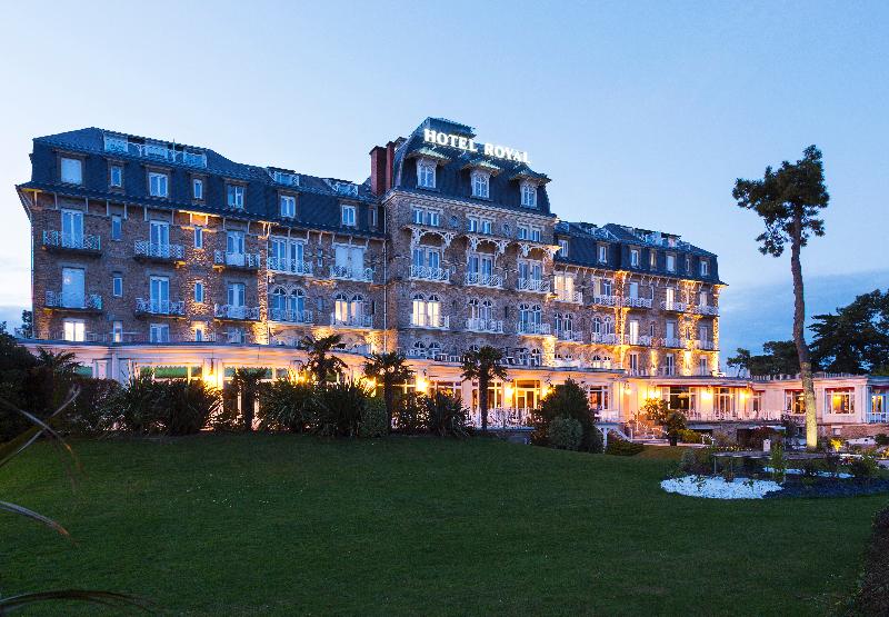 בית מלון כפרי Barriere Le Royal La Baule