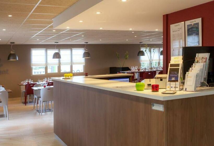 בית מלון כפרי Campanile Rennes Atalante