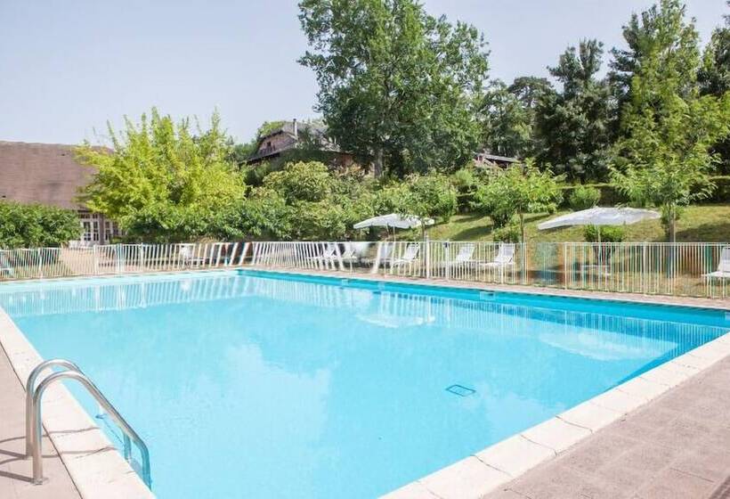 هتل Château De Castel Novel