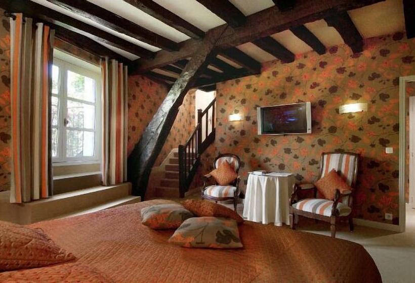 هتل Château De Castel Novel