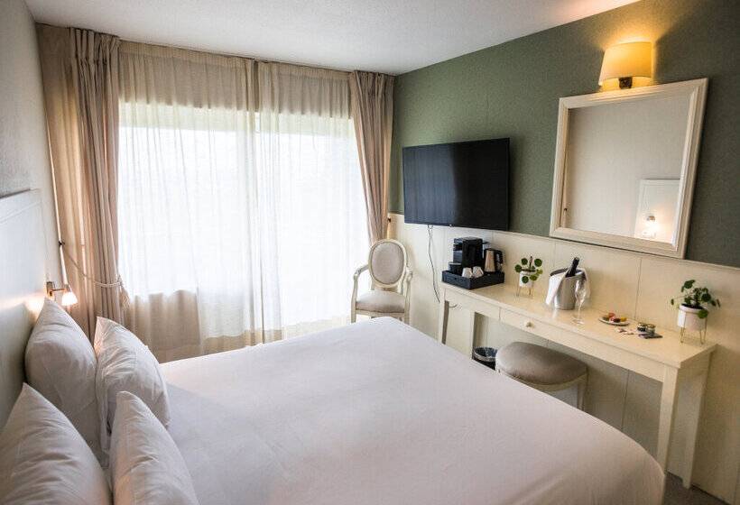 בית מלון כפרי Domaine Des Dryades