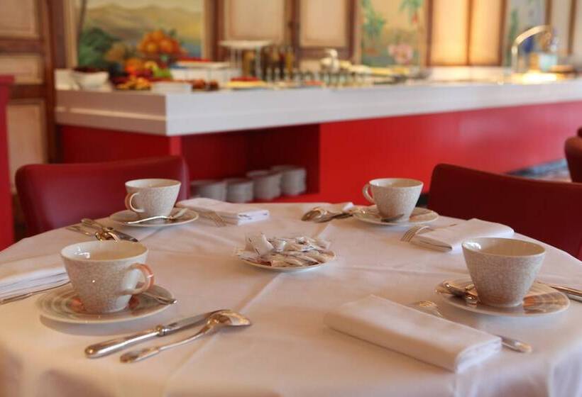 酒店 Georges Blanc Parc & Spa