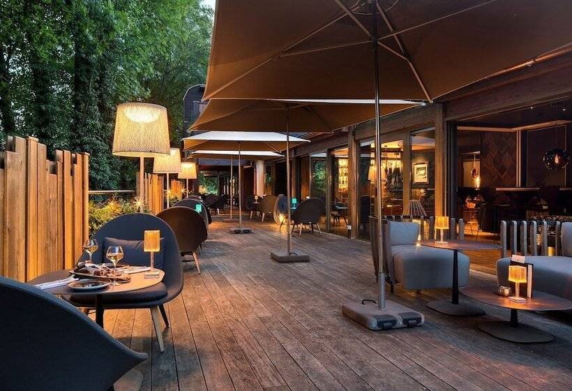 ホテル La Cheneaudière   Hôtel Spa   Relais & Châteaux