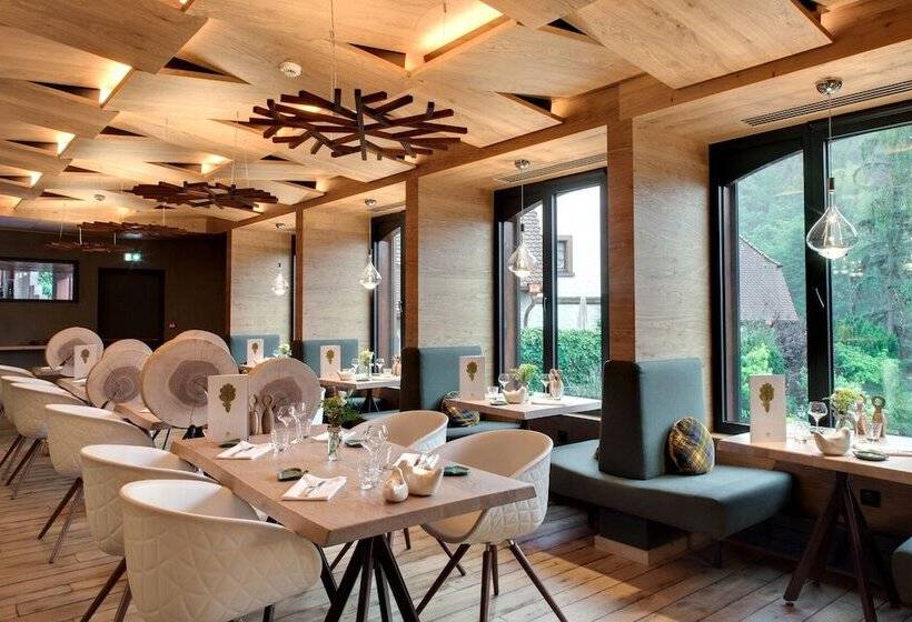 ホテル La Cheneaudière   Hôtel Spa   Relais & Châteaux