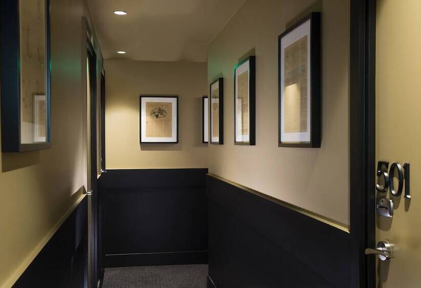 ホテル Le Chat Noir