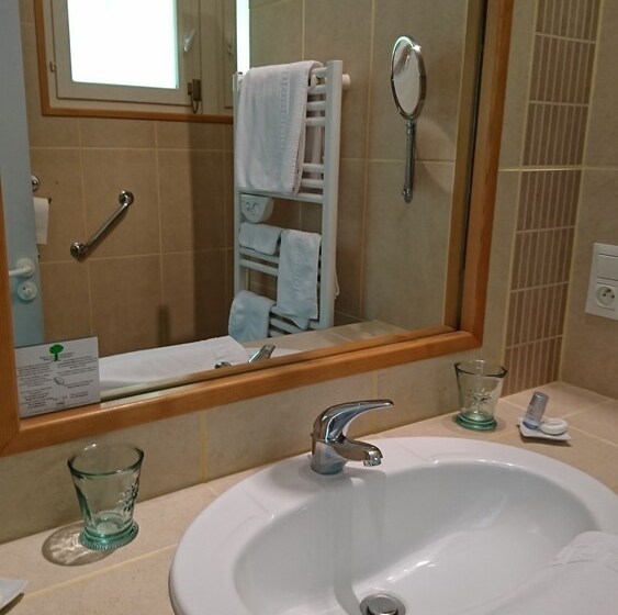 Hotel Le Pré Des Baux