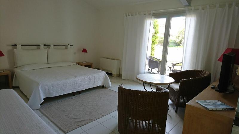 Hotel Le Pré Des Baux