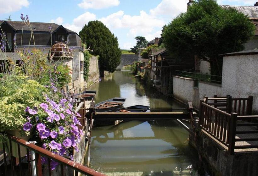 בית מלון כפרי Logis Hôtels Le Saint Georges