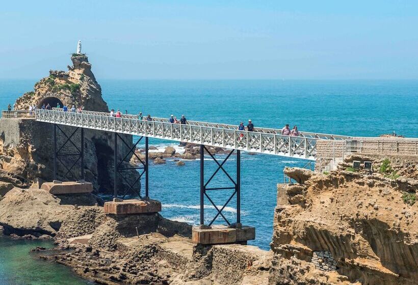 هتل Plaza Biarritz Plage   Handwritten Collection