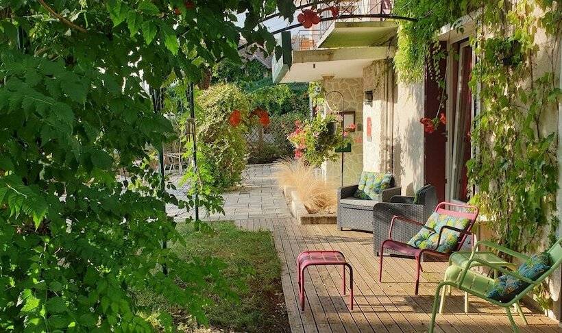 בית מלון כפרי Logis Hôtel Saint Cyr