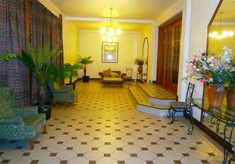 Southern Cross Hotel Fiji