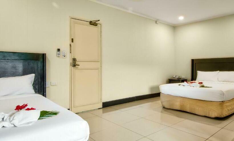 هتل Tanoa Skylodge