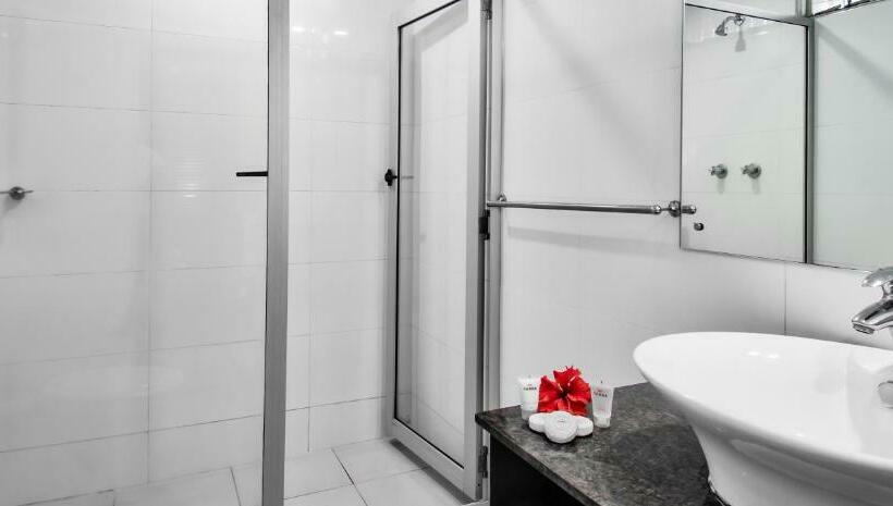 هتل Tanoa Skylodge