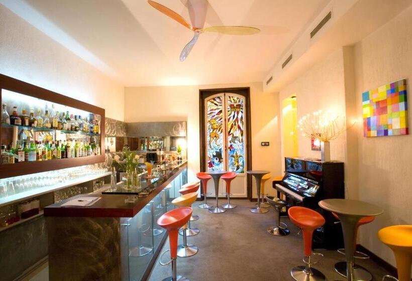 هتل Le Windsor, Jungle Art