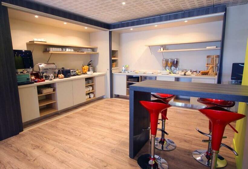 اقامتگاه Aparthotel Adagio Nice Promenade Des Anglais