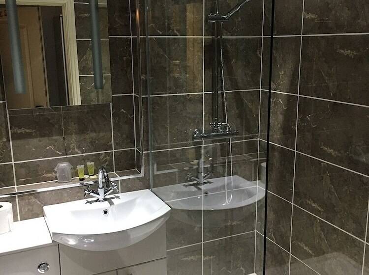 Отель Carreg Bran