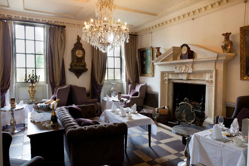 호텔 Chilston Park