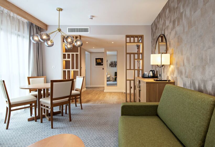 בית מלון כפרי Hilton Garden Inn Abingdon Oxford