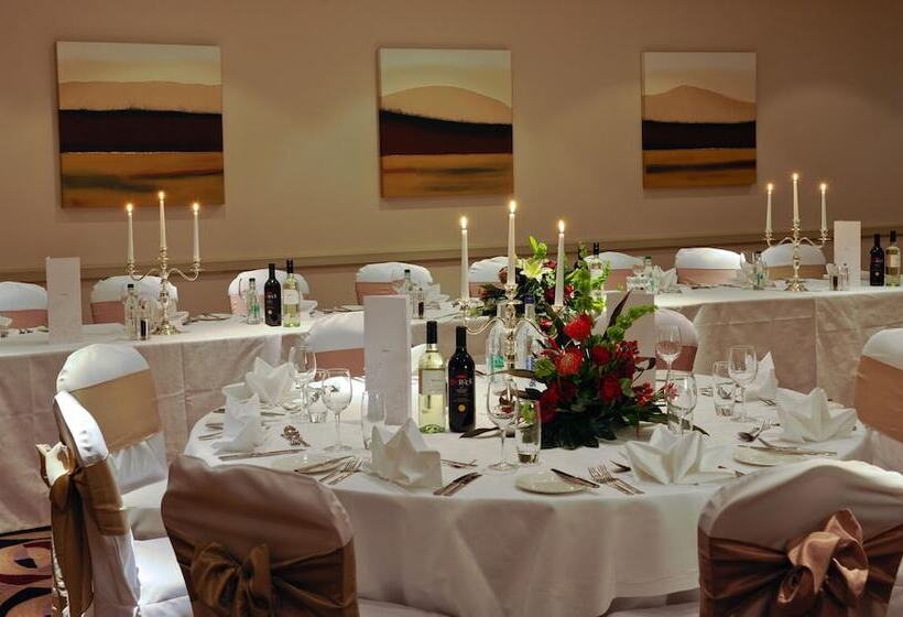 Отель Leonardo  Edinburgh Murrayfield