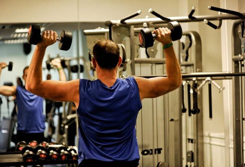 ホテル Leonardo  Edinburgh Murrayfield