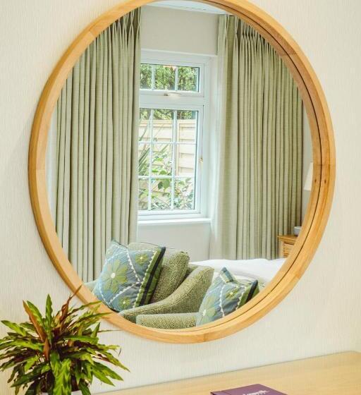 בית מלון כפרי Longueville Manor