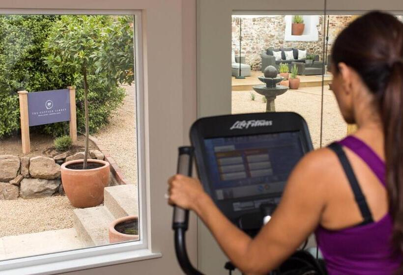 בית מלון כפרי Longueville Manor