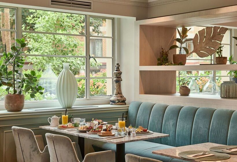 ホテル Melia White House