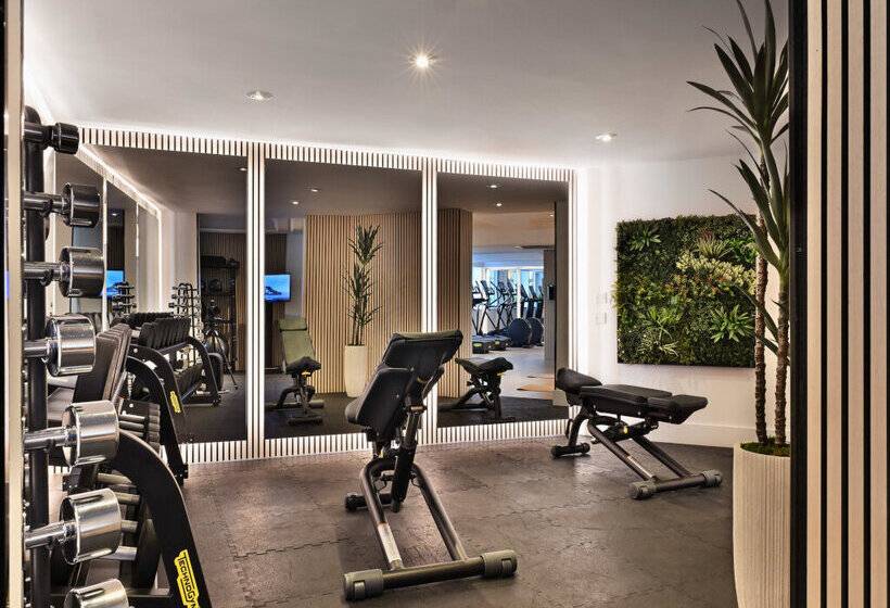 ホテル Melia White House