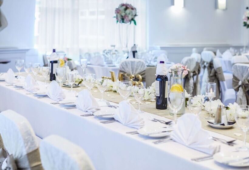 בית מלון כפרי Mercure Birmingham West