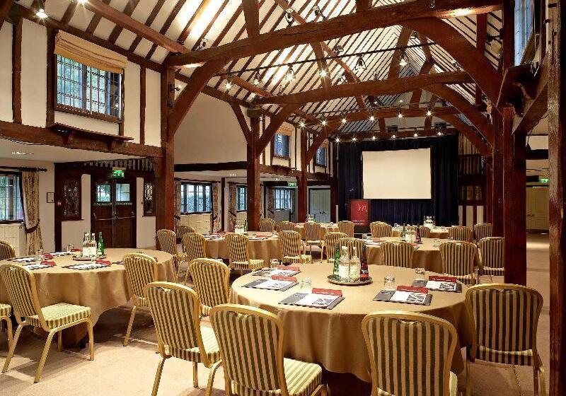 فندق Mercure Box Hill Burford Bridge