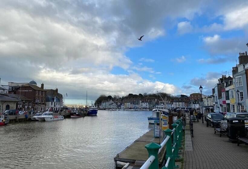 בית מלון כפרי The Casterbridge