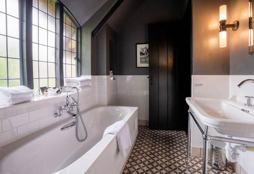 호텔 The Lygon Arms   An Iconic Luxury