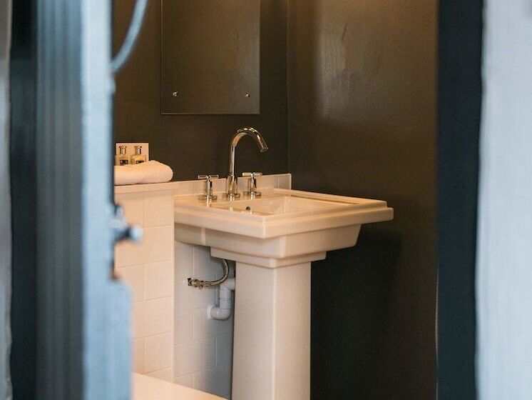 호텔 The Lygon Arms   An Iconic Luxury