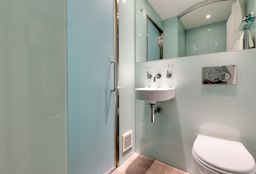 هتل Ambassadors Bloomsbury