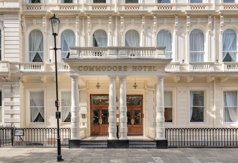 هتل Commodore