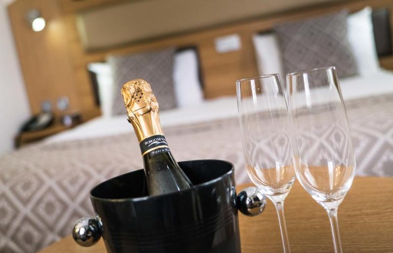 Fairlawns, Hotel And Spa