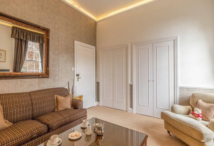 Отель Muthu Newton