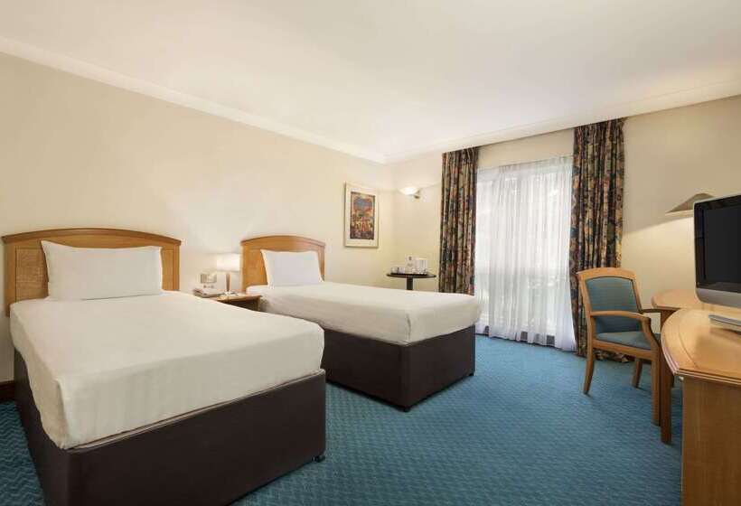هتل Ramada By Wyndham Birmingham Solihull